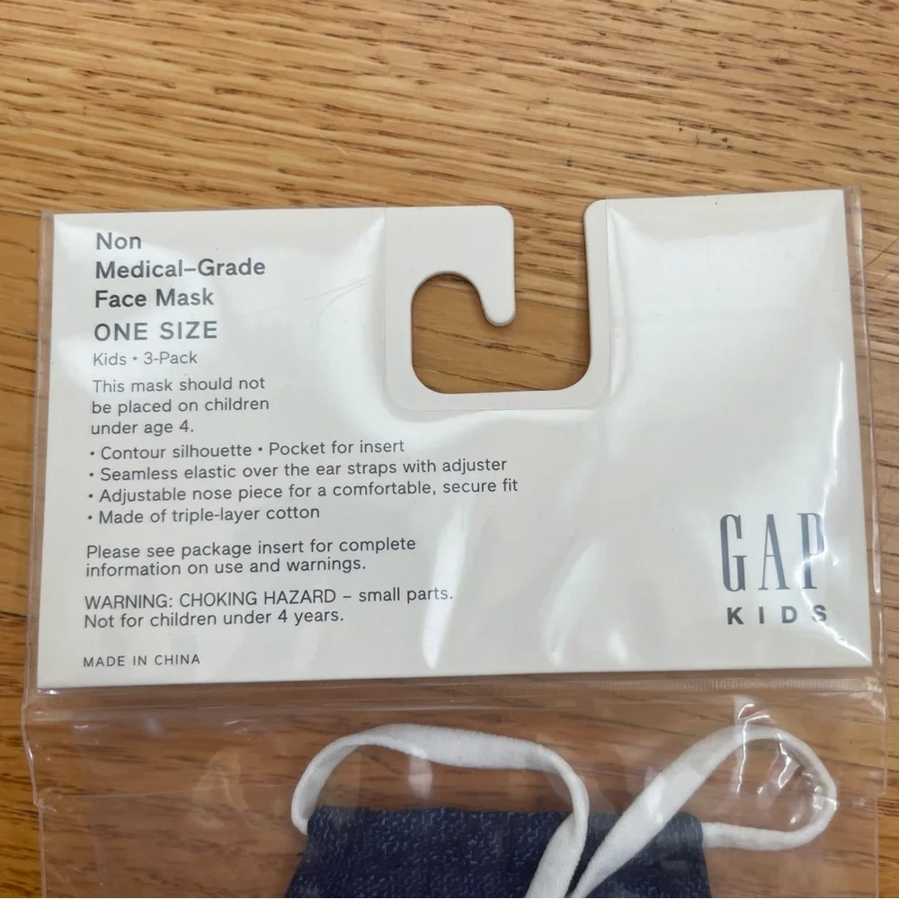 NWT: Gap Kids Vote Mask